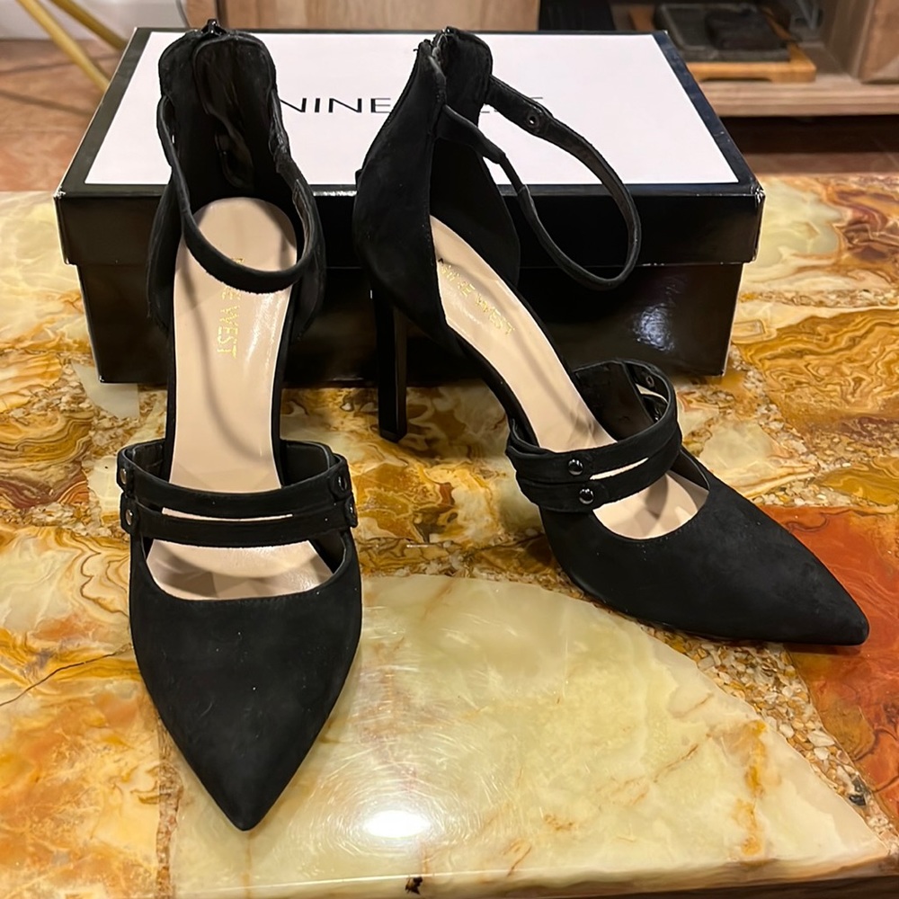 NINE WEST TAHIRO BLACK SIZE 8